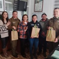 Colegio San Diego Alcalá visita Carabineros en su aniversario